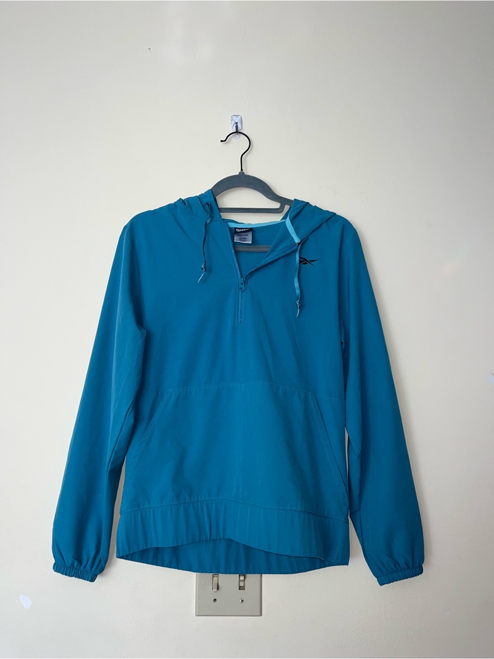 Reebok pullover